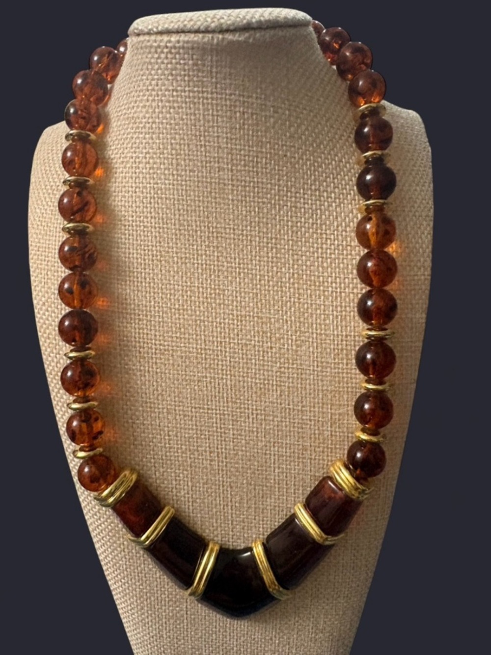 Vintage Napier Necklace featuring their iconic root beer beads - Picture 2 of 6